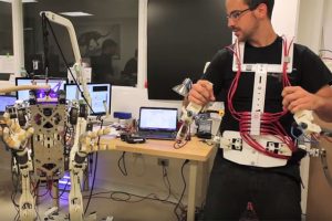 Ramos demos the Balance Feedback Interface. (Photo: Melanie Gonick/MIT)