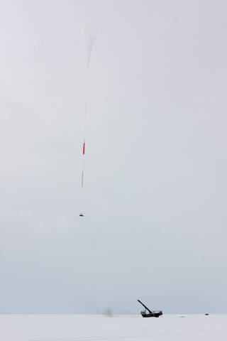 GRIPS payload launched into the sky on a giant balloon. (Image Credit: NASA/Albert Shih)
