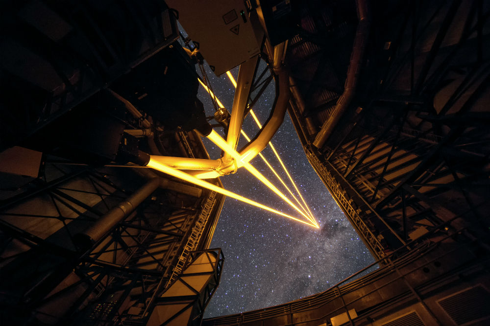 These 4 Lasers Are Creating Artificial Stars Above The Chilean Skies