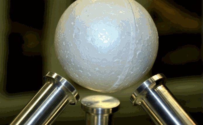 The team levitates a large sphere using sound waves. (Image Credit: Andrade et al. via 2016 AIP Publishing)